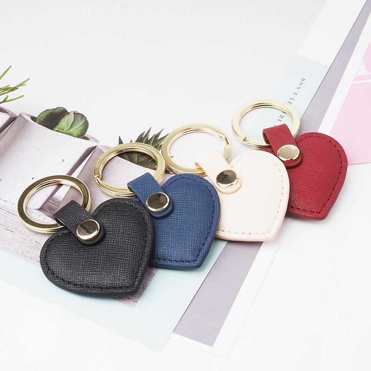 Wholesale handmade heart shape saffiano leather keychain