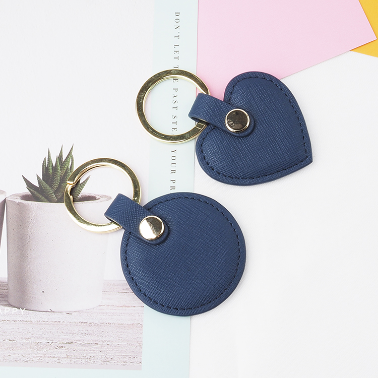 Wholesale handmade heart shape saffiano leather keychain